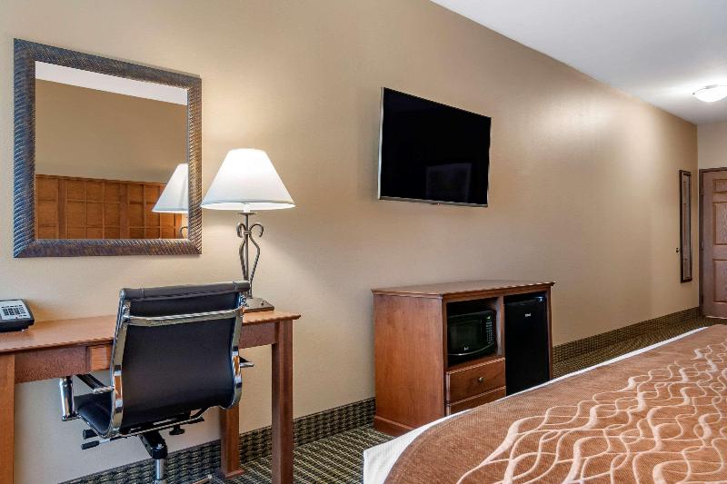 Comfort Inn & Suites Chillicothe image