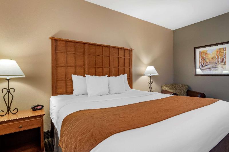 Comfort Inn & Suites Chillicothe image