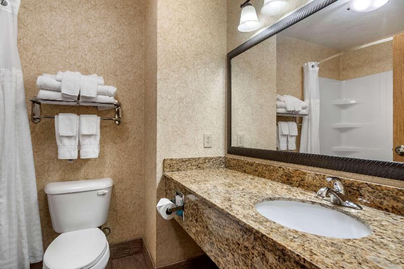 Comfort Inn & Suites Chillicothe image