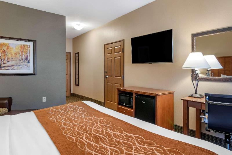 Comfort Inn & Suites Chillicothe image