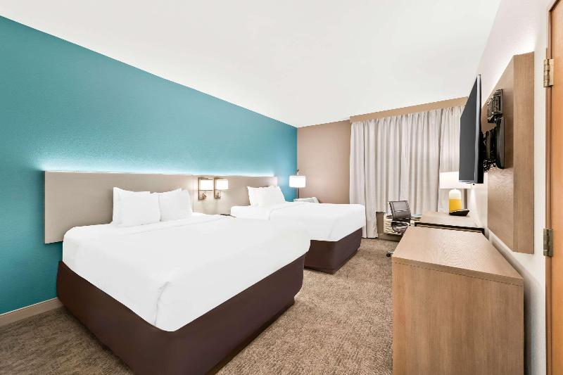 Comfort Inn & Suites Chillicothe image
