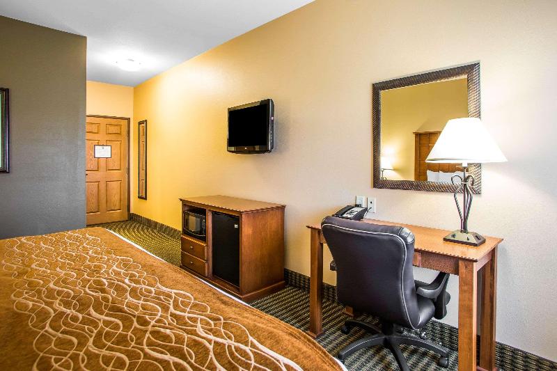 Comfort Inn & Suites Chillicothe image