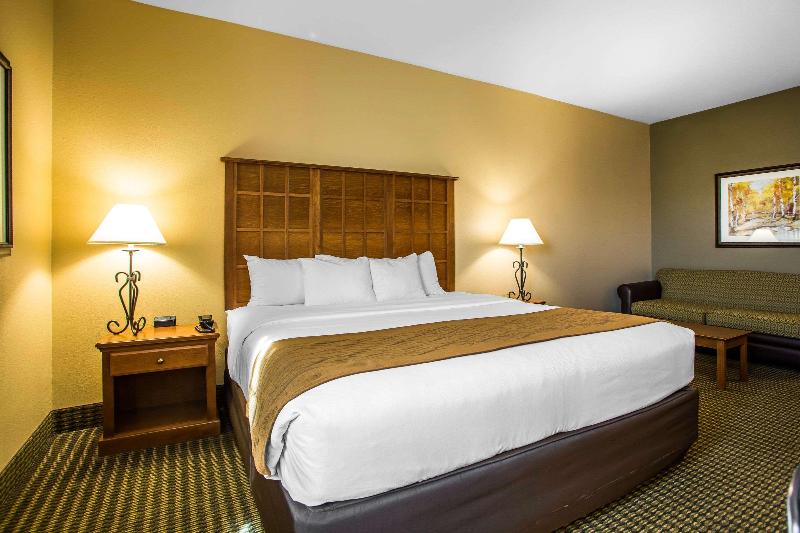 Comfort Inn & Suites Chillicothe image