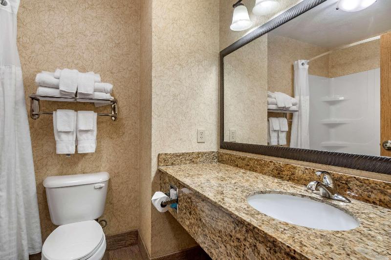 Comfort Inn & Suites Chillicothe image