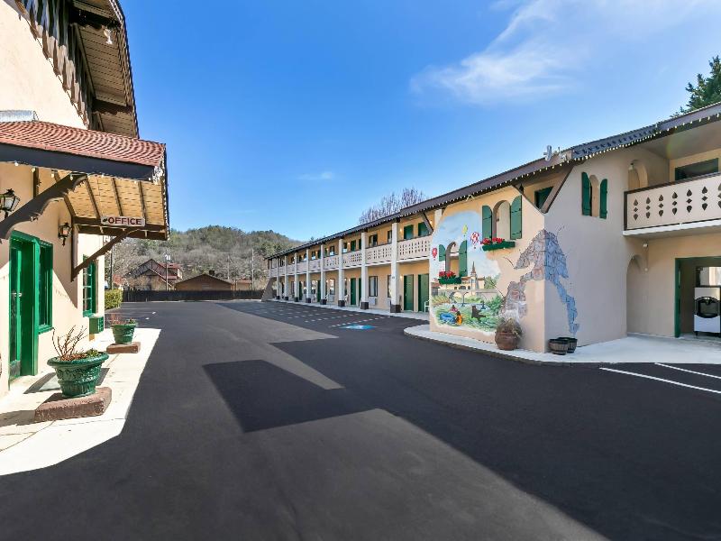 Quality Inn Downtown Helen image