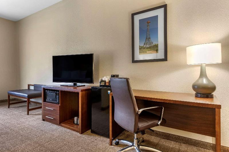 Comfort Inn & Suites Paris image