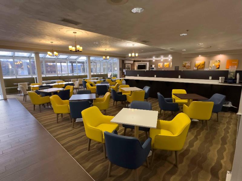 Comfort Suites Scranton near Montage Mountain image