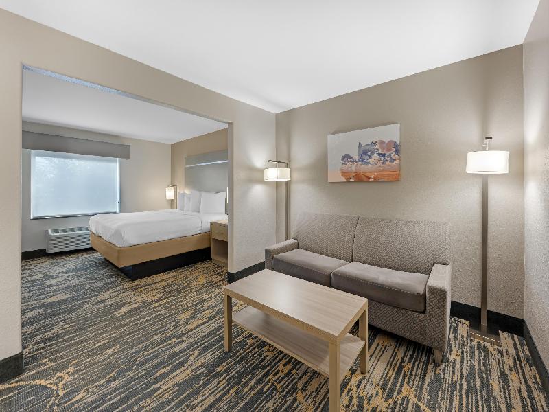 Best Western Plus Killeen/Fort Hood Hotel & Suites image