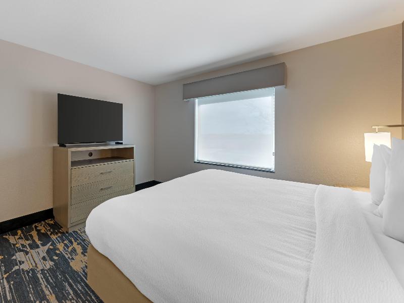 Best Western Plus Killeen/Fort Hood Hotel & Suites image