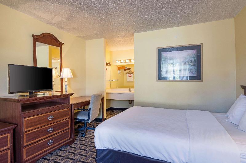 Bed room