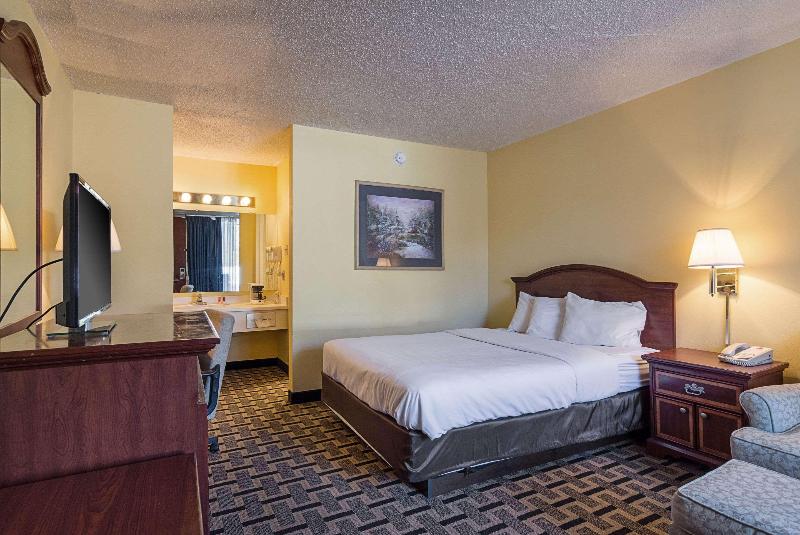 Bed room