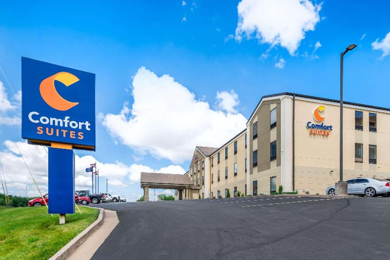 Comfort Suites Jefferson City image