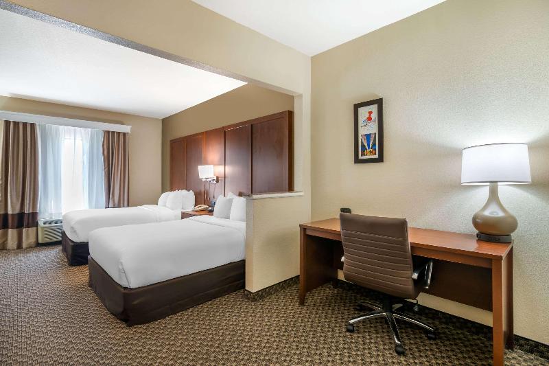 Comfort Suites Jefferson City image