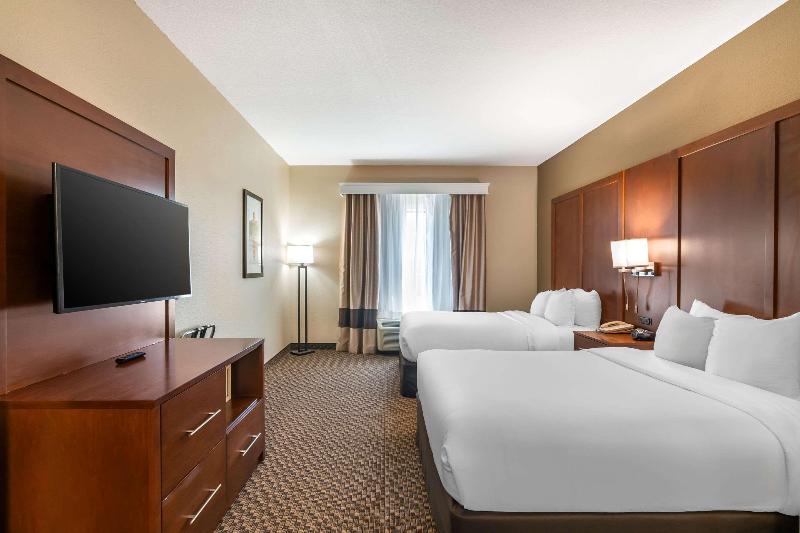Comfort Suites Jefferson City image