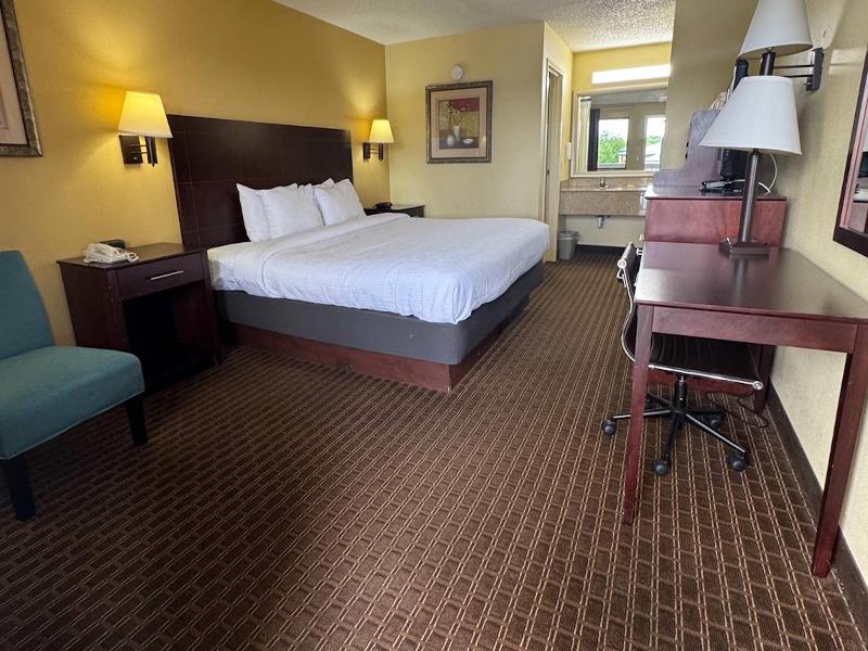 Quality Inn Franklin South image