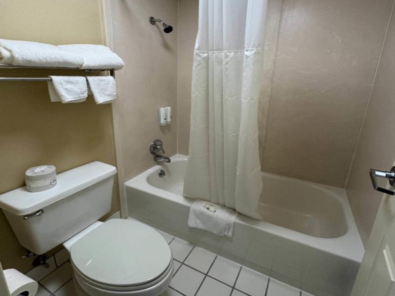 Quality Inn Franklin South image