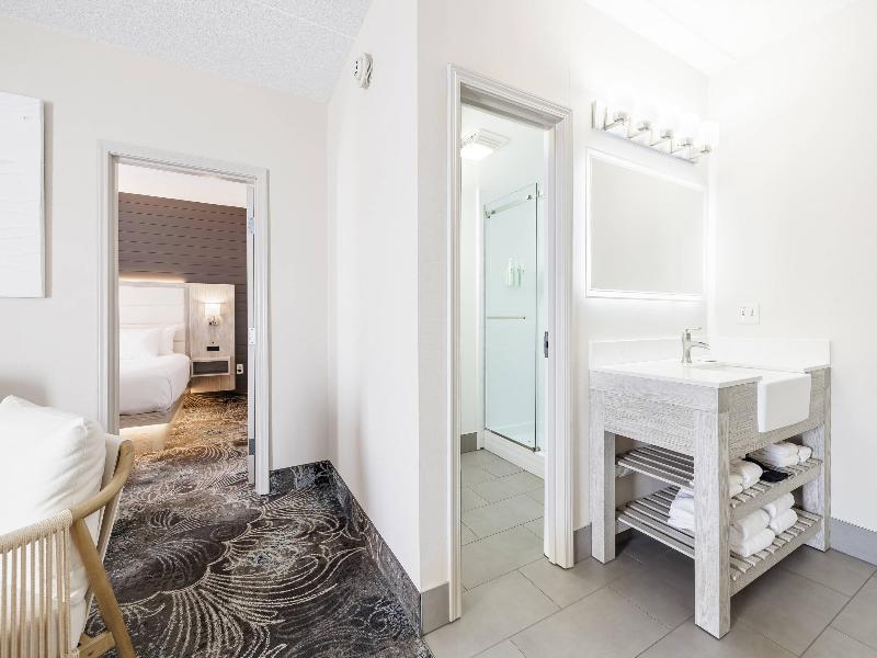Oakfield Hotel & Suites, Ascend Hotel Collection image