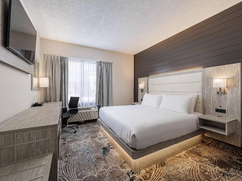 Oakfield Hotel & Suites, Ascend Hotel Collection image