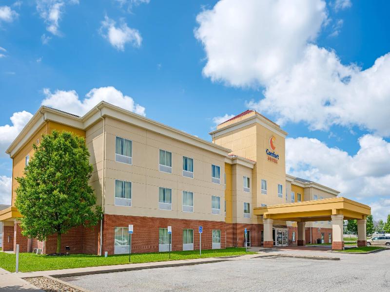Comfort Suites Near Indianapolis Airport image