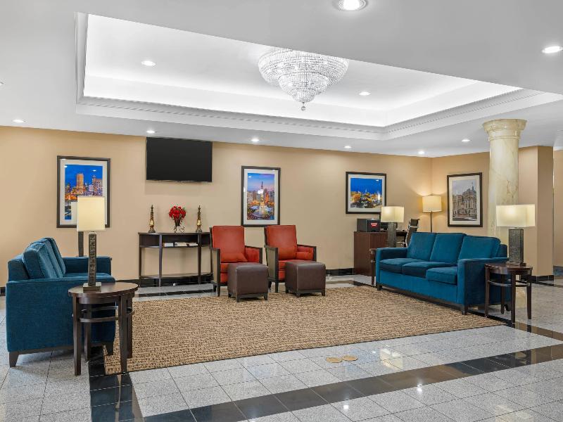 Comfort Suites Near Indianapolis Airport image