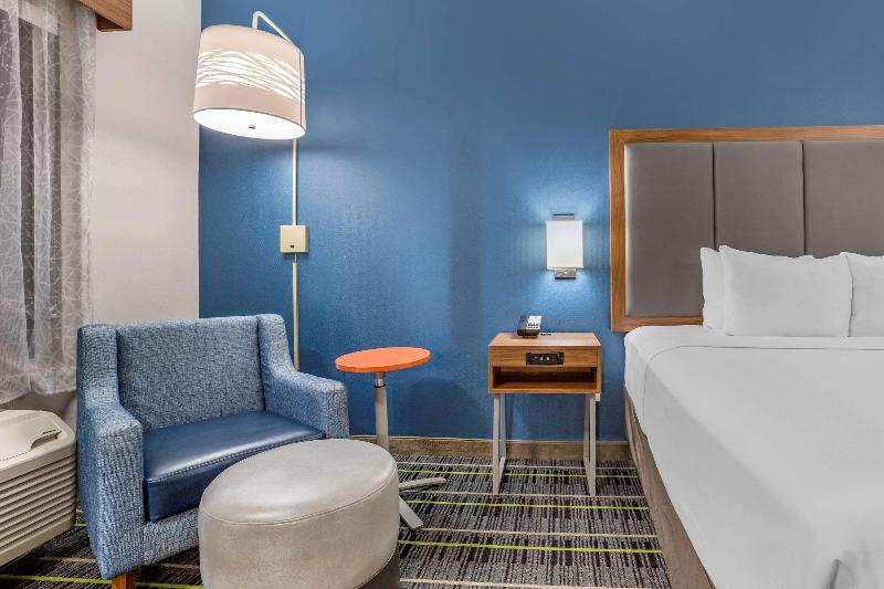 Quality Inn & Suites Ulmar Area image