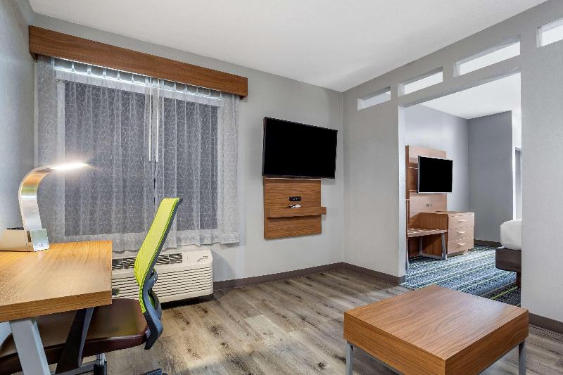 Quality Inn & Suites Ulmar Area image