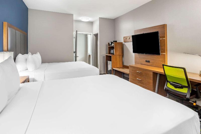 Quality Inn & Suites Ulmar Area image