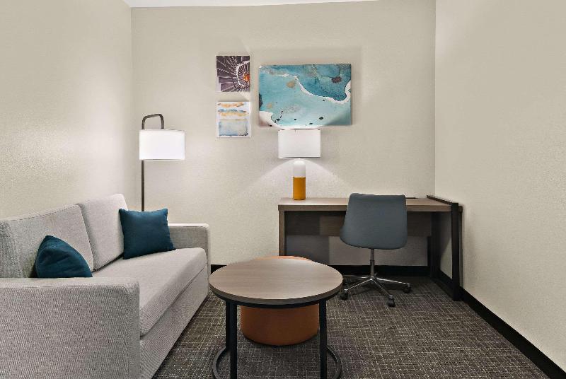 Comfort Suites North Fossil Creek image