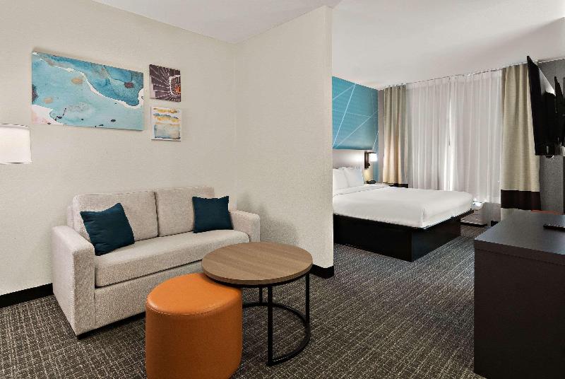 Comfort Suites North Fossil Creek image