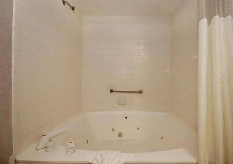 Quality Inn Tifton image