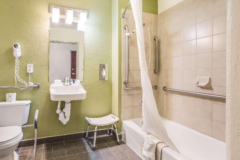 Sleep Inn & Suites Jacksonville Near Camp Lejeune image