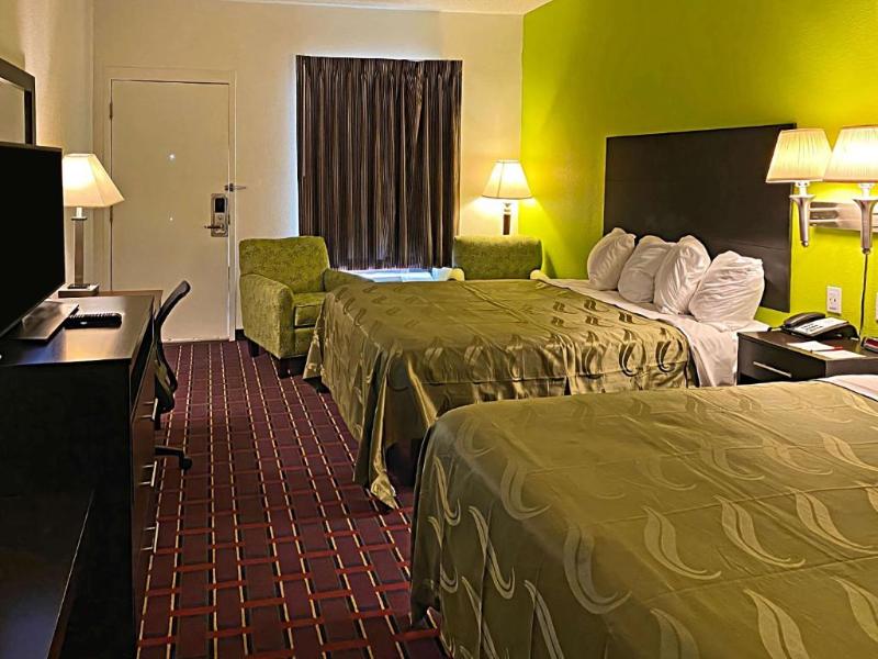 Quality Inn Henderson I-85 image