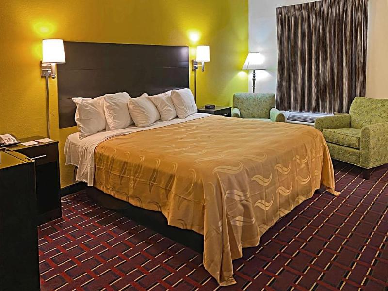 Quality Inn Henderson I-85 image