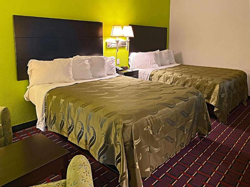 Quality Inn Henderson I-85 image