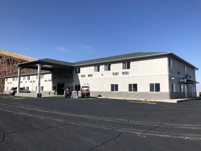 Quality Inn & Suites Salina National Forest Area image