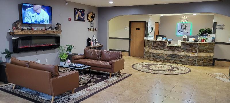 Quality Inn & Suites Salina National Forest Area image
