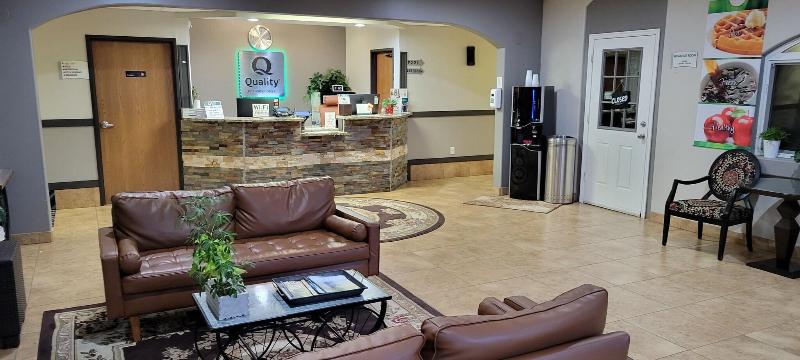 Quality Inn & Suites Salina National Forest Area image