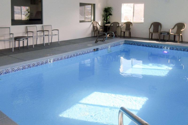 Quality Inn & Suites Salina National Forest Area image