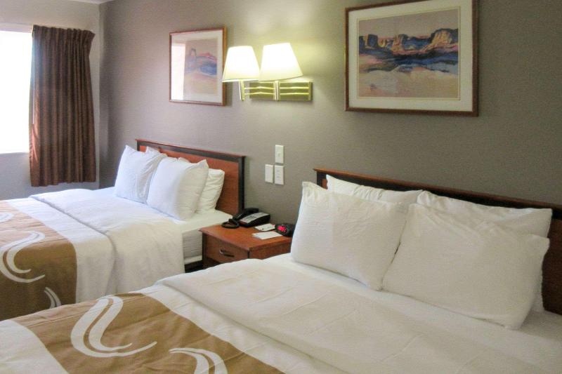 Quality Inn & Suites Salina National Forest Area image