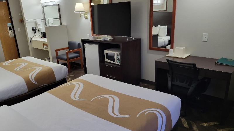 Quality Inn & Suites Salina National Forest Area image