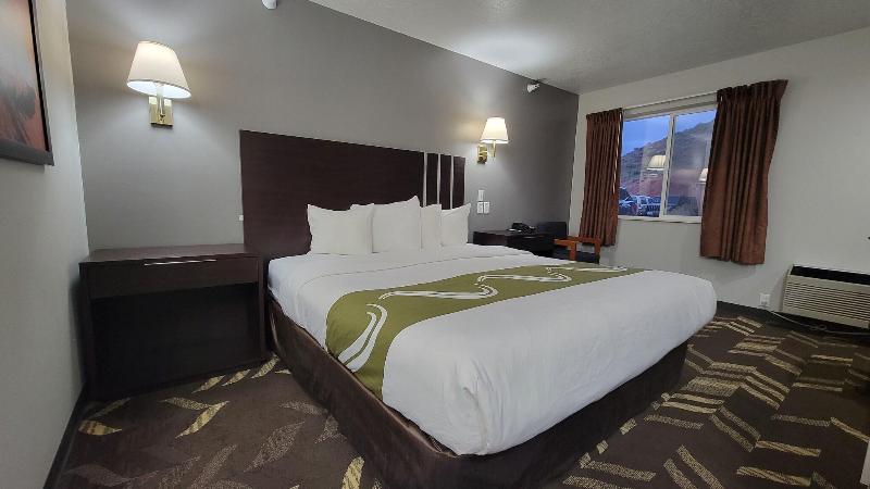 Quality Inn & Suites Salina National Forest Area image