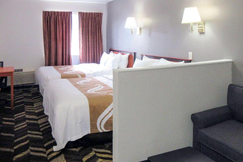 Quality Inn & Suites Salina National Forest Area image