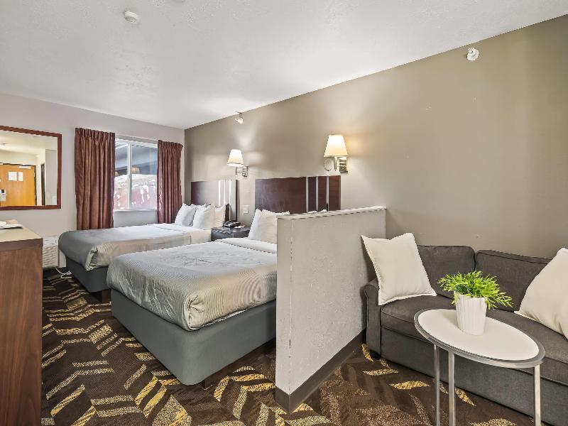 Quality Inn & Suites Salina National Forest Area image