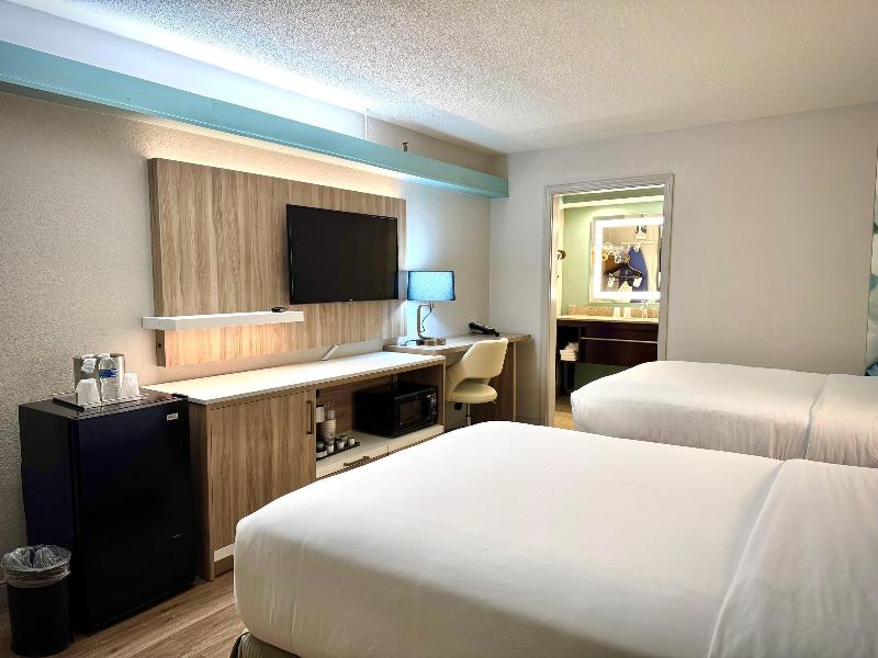 Wyndham Garden Ann Arbor image