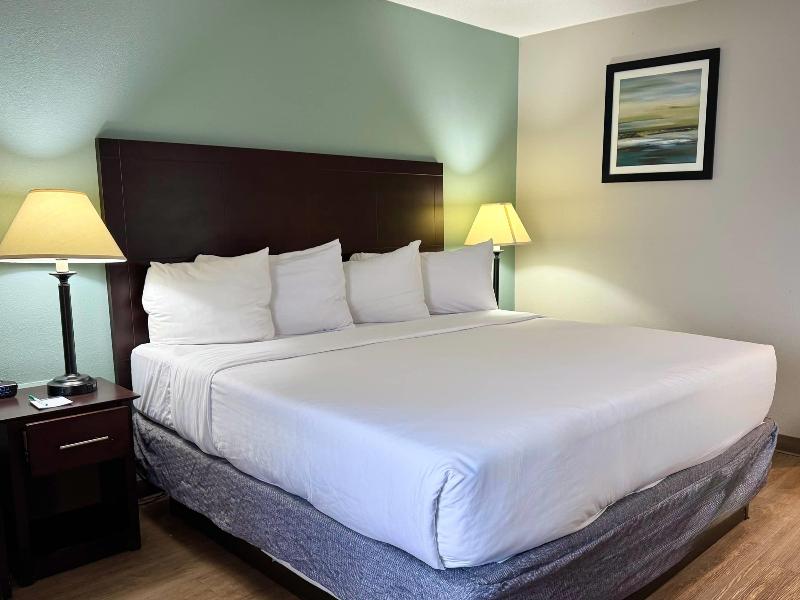 Wyndham Garden Ann Arbor image