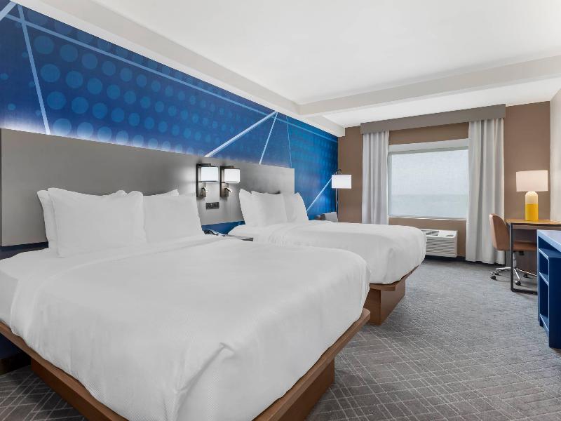 Comfort Inn & Suites Suwanee - Sugarloaf image