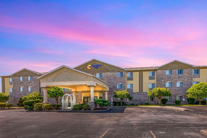 Comfort Inn image