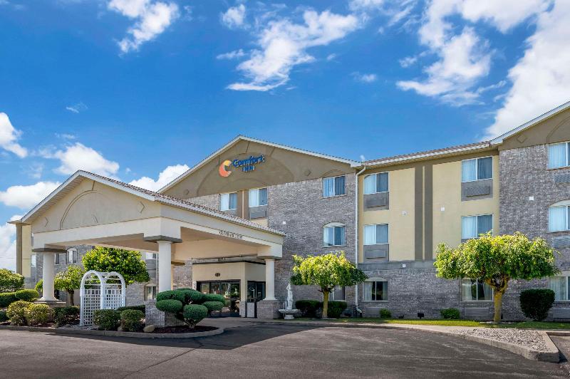 Comfort Inn image