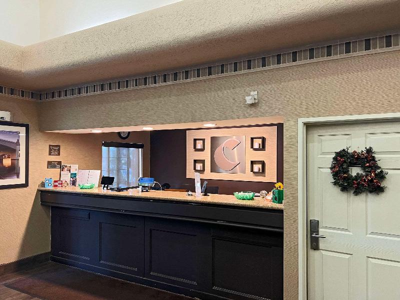 Comfort Suites Peoria Sports Complex image