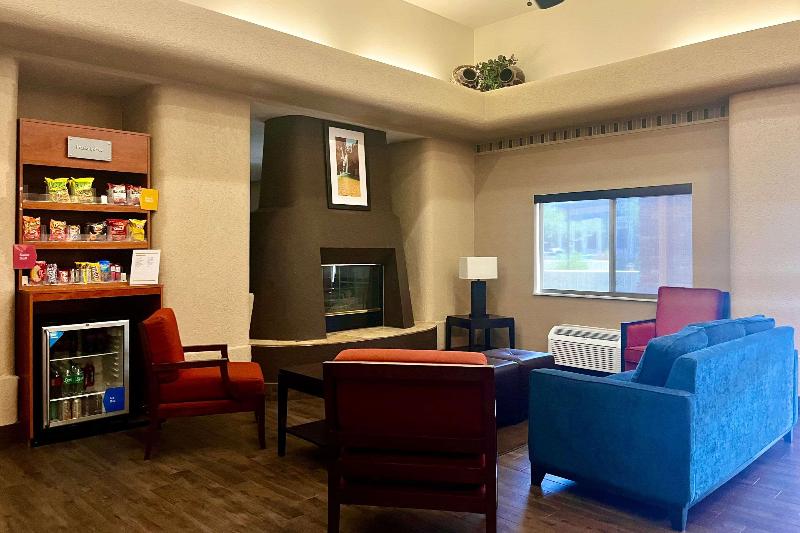 Comfort Suites Peoria Sports Complex image
